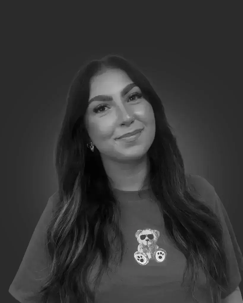 Person wearing a t-shirt with bear.